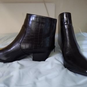 Ankle Black boots